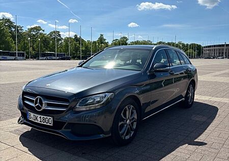Mercedes-Benz C 180 T -