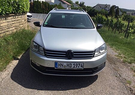 VW Passat Variant Volkswagen 2.0 TDI DSG 130kW Highline BM...