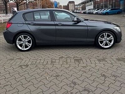 BMW 118i Sport Line Sport Line