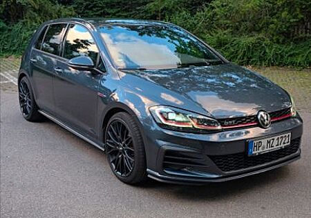 VW Golf Volkswagen 2.0 TSI DSG GTI GTI