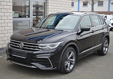 VW Tiguan Volkswagen R-Line 4MOTION/AHK/PANO/HUP/AUT/ACC