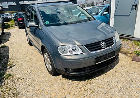 VW Touran Volkswagen 1.9 TDI 74kW Highline