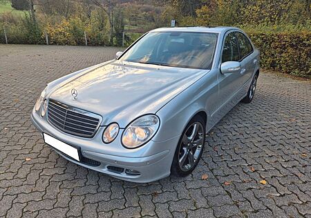 Mercedes-Benz E 220 CDI CLASSIC Classic 17 Jahre 1 Halter