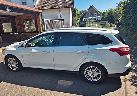 Ford Focus 1,0 EcoBoost 92kW SYNC Edition Turnier...
