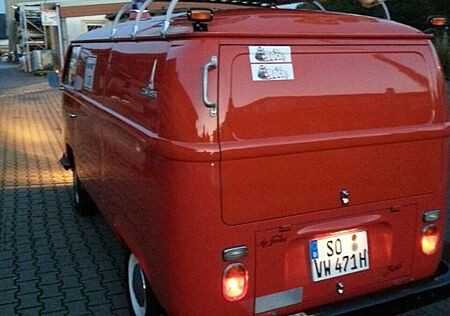 VW T2 Volkswagen Bus T2a