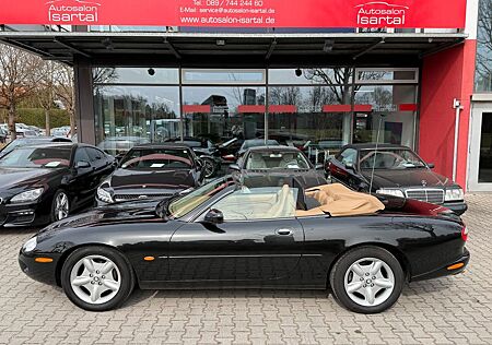 Jaguar XK8 Cabriolet- gr. Service neu - Toporiginal!
