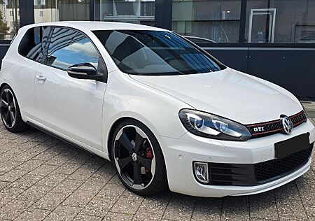 VW Golf Volkswagen 1.4 TSI GTI Optik Lane Assist ACC Dynaudio
