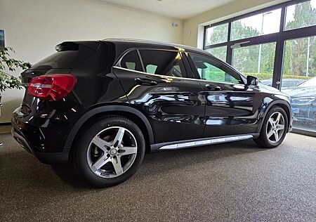 Mercedes-Benz GLA 200 AMG Line 1.Hand 27 tkm Top Extras