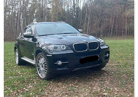 BMW X6 xDrive50i -