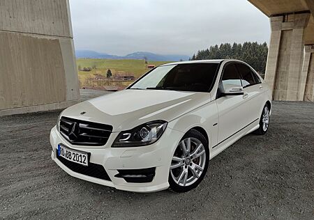 Mercedes-Benz C 350 gebraucht kaufen Mercedes-Benz C 350 CGI 4MATIC AMG Line