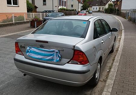 Ford Focus 1,6 Ghia X Ghia X