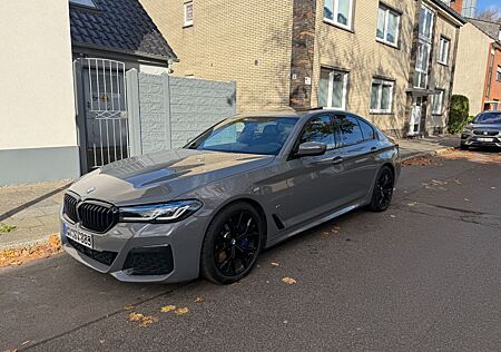 BMW 530d xDrive A -