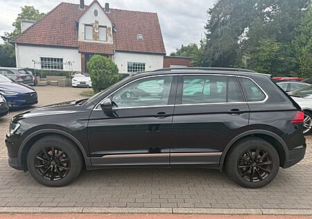 VW Tiguan Volkswagen 2.0 TDI Comfortline*ElekSitze*SitzH*Leder