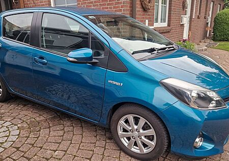 Toyota Yaris HYBRID,Alu-Ganzjahresreifen,Kamera