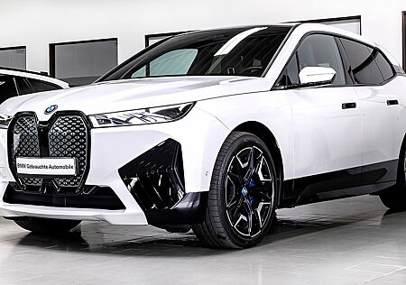 BMW iX iXxd40 SPORT LASER CLEAR&BOLD SC PANO AHK H&K 22
