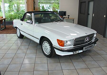 Mercedes-Benz SL 560 Traumzustand Oldtimer