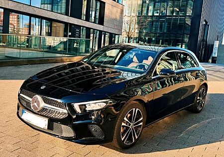 Mercedes-Benz A 180 -