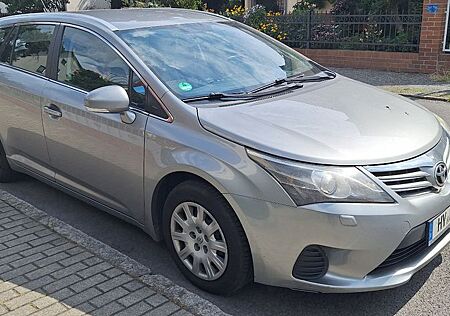 Toyota Avensis Combi 1,6-l Benzin