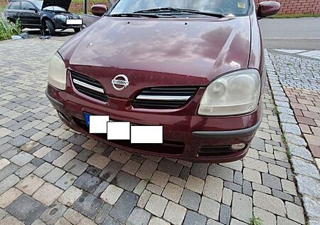 Nissan Almera Tino 1.8 4 türig klima