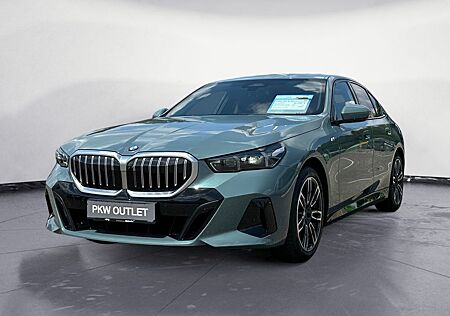 BMW 520i M Sportpaket Aktive Geschw. Standheizung AH