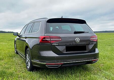 VW Passat Variant Volkswagen 2.0 TDI DSG Highline Variant ...