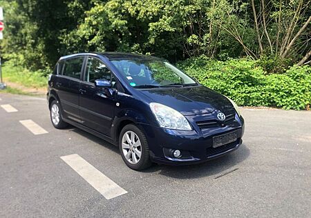 Toyota Corolla Verso 1.8 Executive 7 SITZE