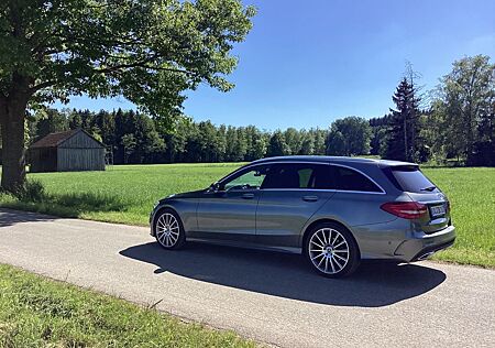 Mercedes-Benz C 220 d 4MATIC T AMG Line Autom. Standheizung