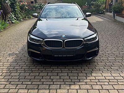 BMW M550d xDrive Touring A -