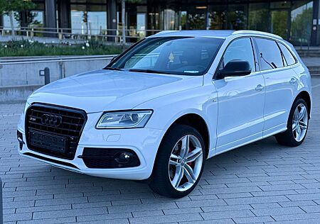 Audi Q5 3.0 TDI quattro - 3x S-line/ AHK/Xenon