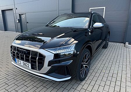 Audi SQ8 TDI quattro tiptronic - PANORAMA - AHK - TOP