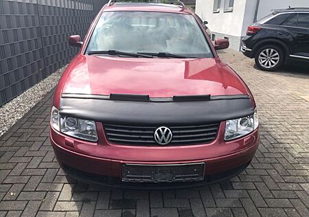 VW Passat Variant Volkswagen 2.5 V6 über 5000€ investiert