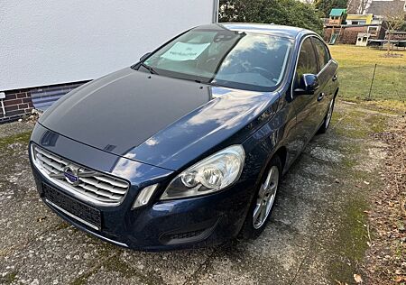 Volvo S60 T3 Momentum Momentum