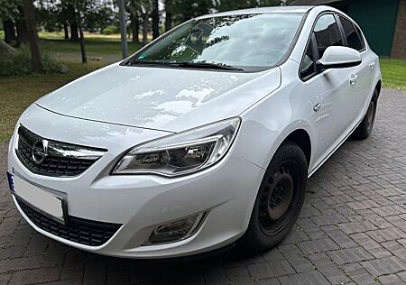 Opel Astra J 1.4 - Steuerkette neu, 8-fach bereift