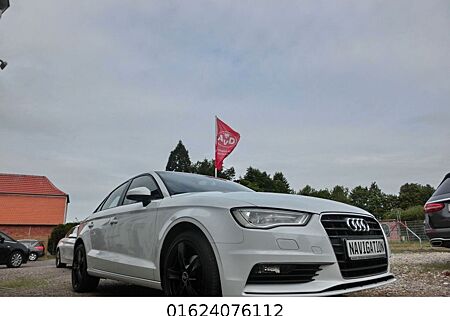 Audi A3 Limousine/ Bi-Xenon/Navi/Temp./6 Gang/PDC/SHZ