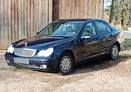 Mercedes-Benz 200 Mercedes Benz C200 CDI Diesel 85/116