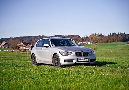 BMW 114i F20 Lim. 5-trg Klima PDC SHZ 8-fach bereift