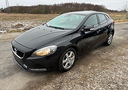 Volvo V40 2.0d D2 120HP