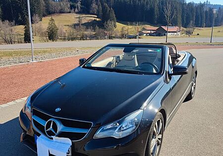 Mercedes-Benz E 220 Cabriolet BlueTEC -