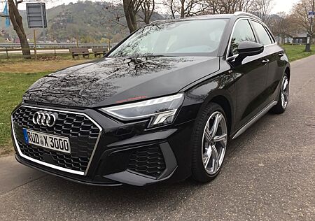 Audi A3 40 TFSI e S tronic S line, Navi, AHK,gepflegt