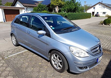 Mercedes-Benz B 200 Turbo - Autotronic
