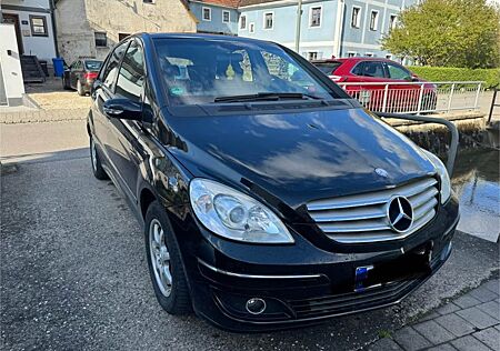 Mercedes-Benz B 170