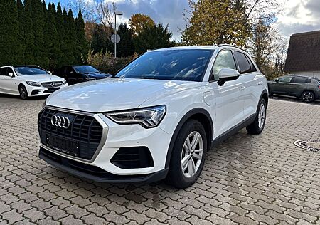 Audi Q3 45 TFSI e LED*Navi*FahrAss+*Kamera*Virtual