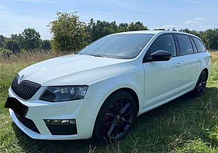 Skoda Octavia 2.0 TDI DSG RS Combi RS