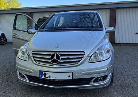Mercedes-Benz B 170 -