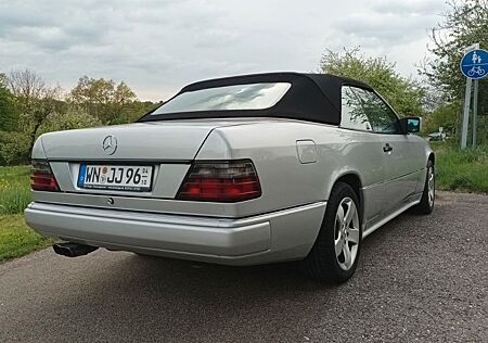 Mercedes-Benz 300 W124 Cabrio 300E-24V