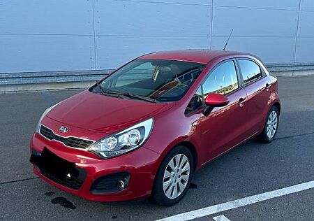 Kia Rio TÜV neu/Sitz- & Lenkradheiz./Einparkhilfe/Nichtr