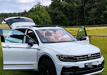 VW Tiguan Volkswagen 2.0 TDI SCR 176kW DSG 4MOTION Highlin...