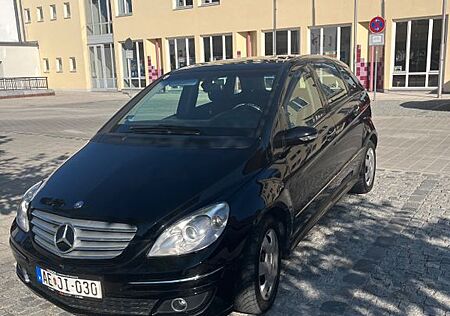 Mercedes-Benz B 180 mit ungarischen Papieren
