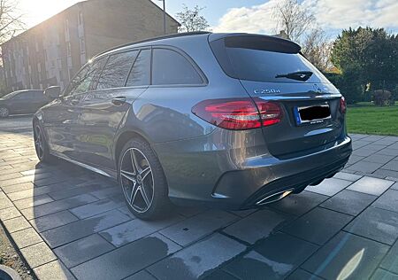Mercedes-Benz C 250 d 4MATIC T AMG Line Autom. AMG Line