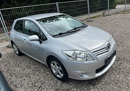 Toyota Auris Executive